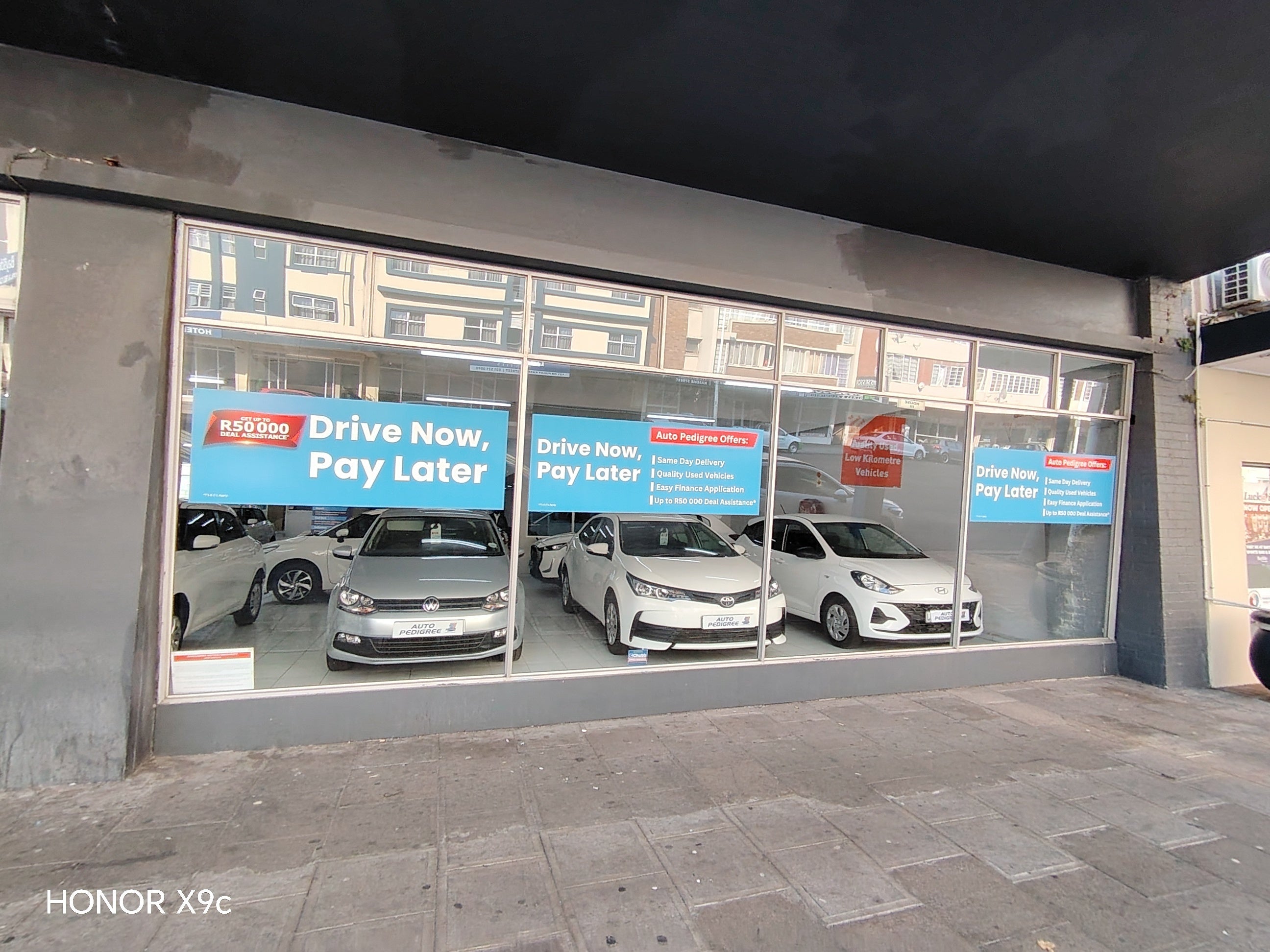 Auto Pedigree window branding