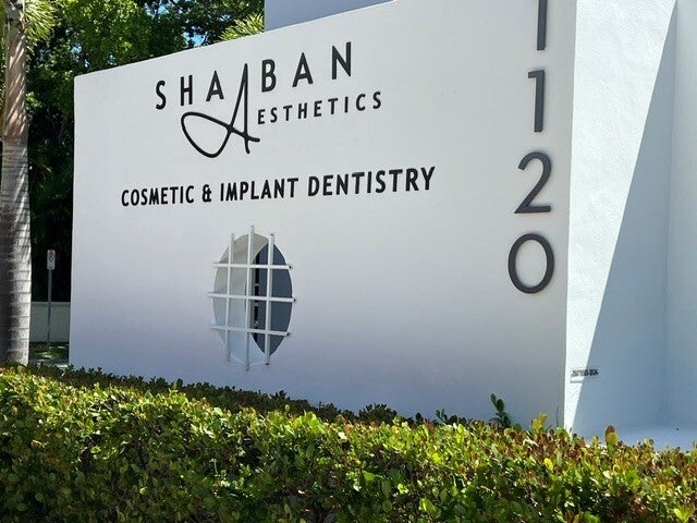 Exterior Signage for your Palm Beach Business