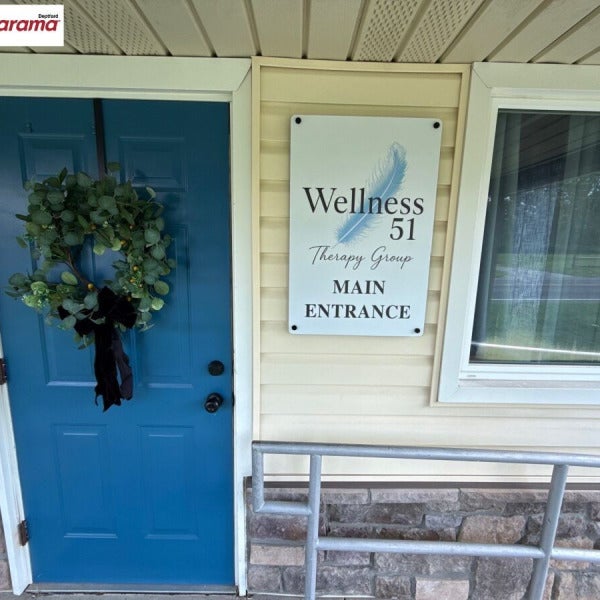 Building and business signs in Swedesboro