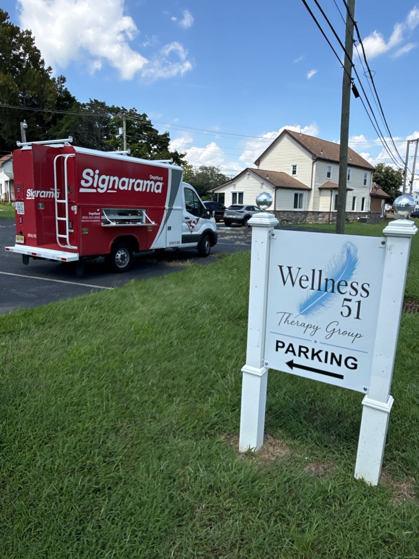 Building and business signs in Swedesboro