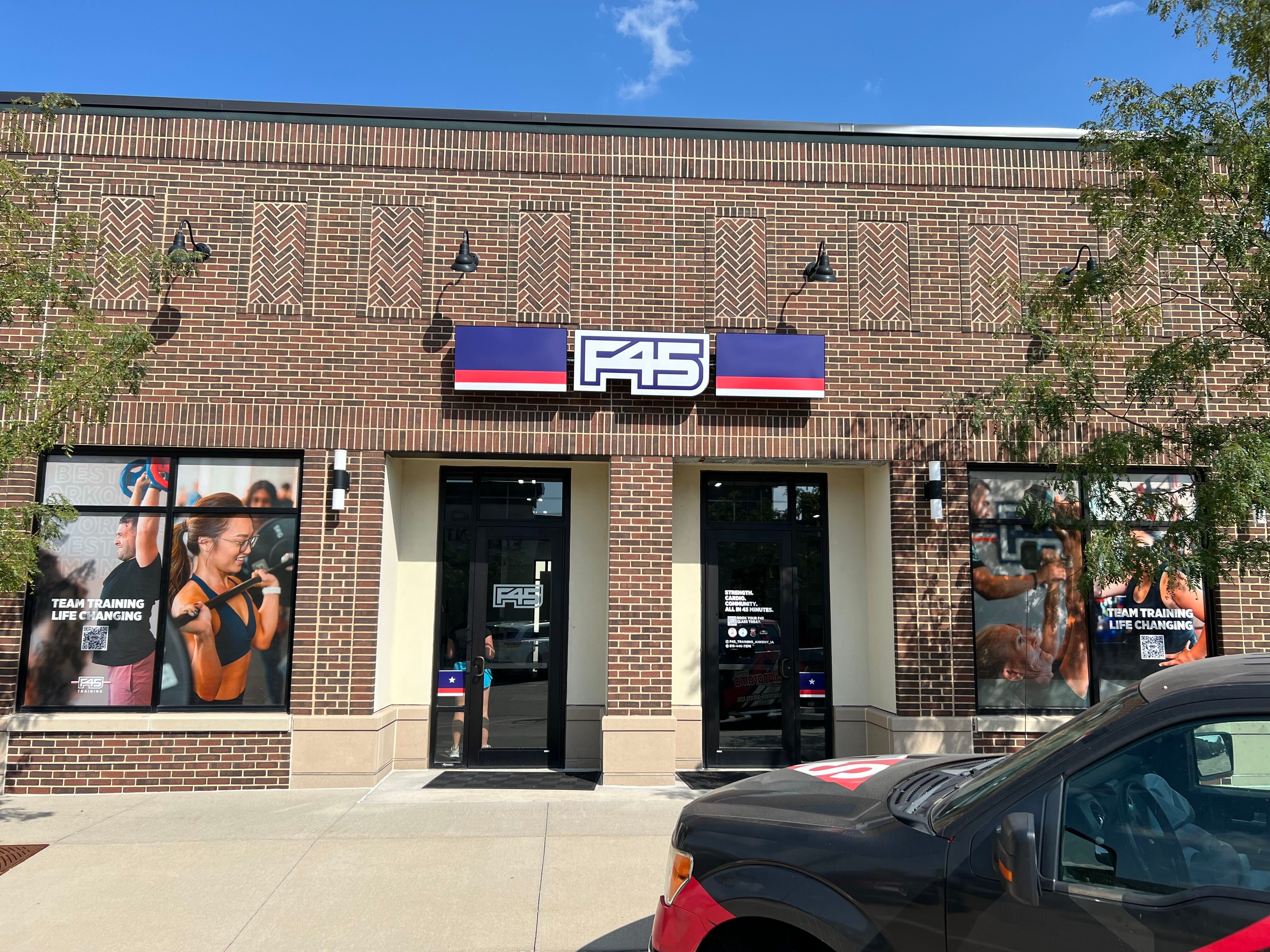New Graphics for F45 Training in Prairie Trail & Downtown Des Moines