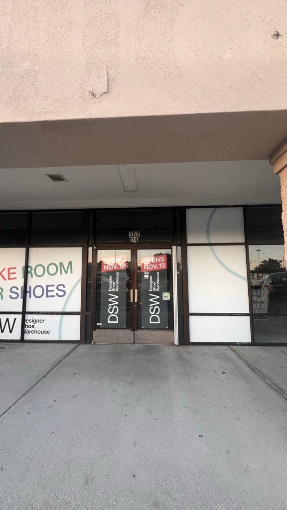 DSW Soon to Open - Store Front Window Graphics