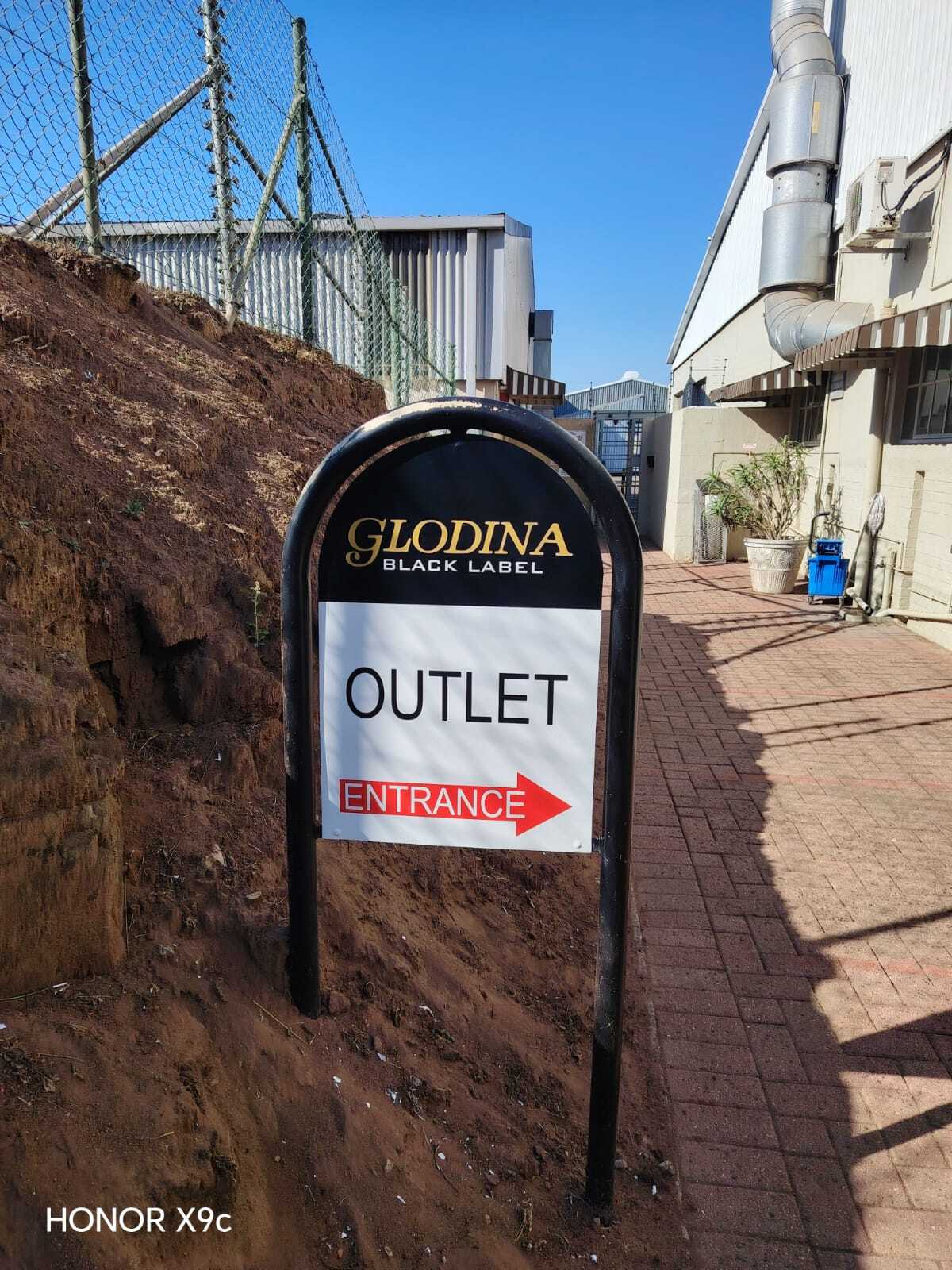 Glodina Factory Store new branding and signage