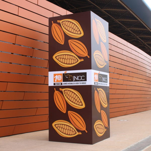 Totem publicitaire 4 côtés- Signalétique – habillage personnalisé vynil Imprimé -JNCC 2026 - Signarama Côte d'Ivoire -Cocody Abidjan