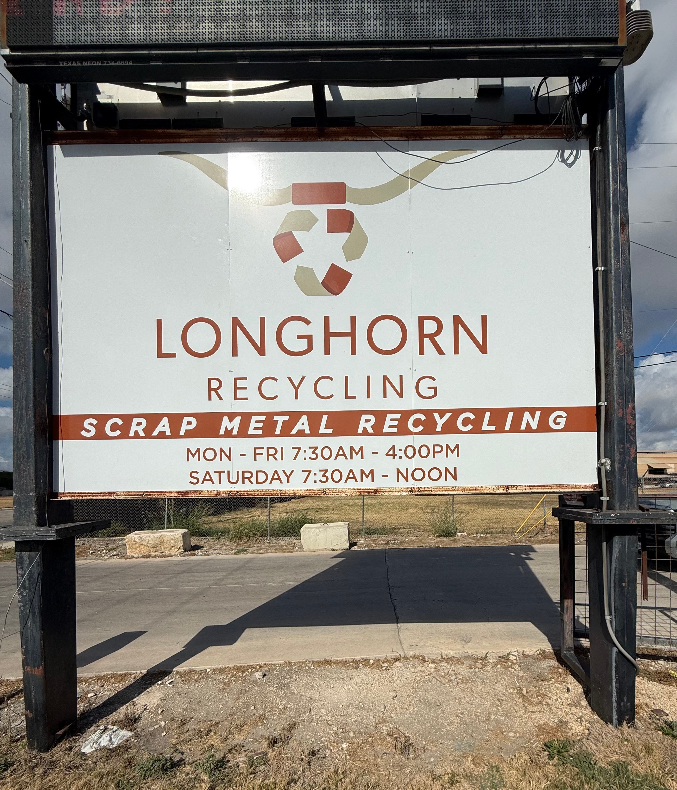 New Signage for Longhorn Recycling: Helping a San Antonio Business Stand Out