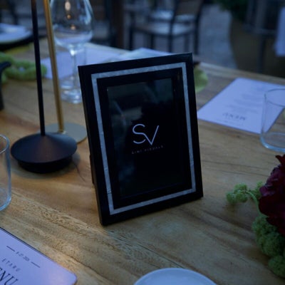 https://cdn.gorilladash.com/images/media/22300232/fully-promoted-usa-event-branded-signage-square-6aa82a5e7d2d7.jpeg?auto=webp&crop=1%3A1%2Csmart&width=400