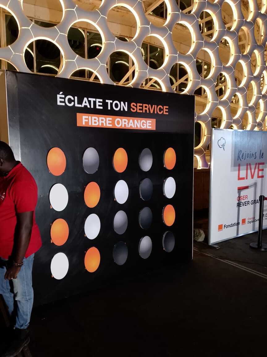 Signalétique ORANGE LIVE- Signarama Côte d'Ivoire - Abidjan Cocody