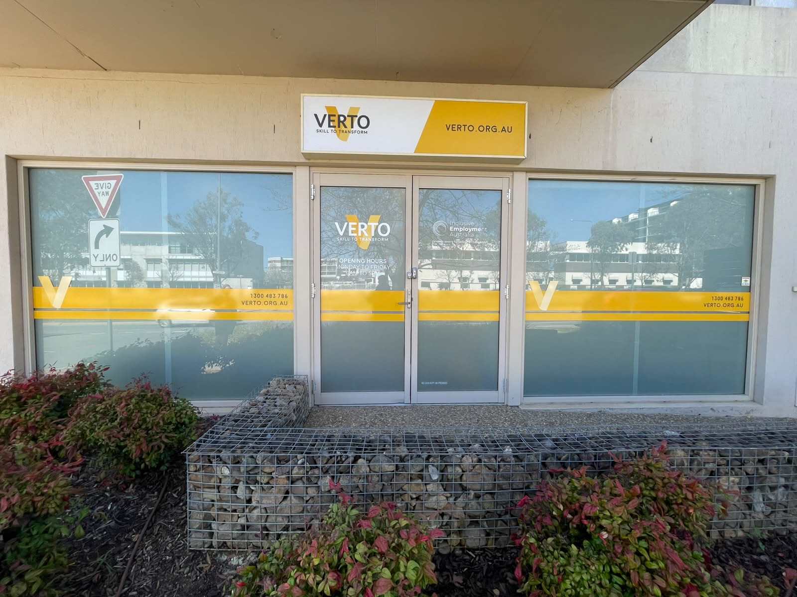 VERTO – Window Graphics, Privacy Frosting & Lightbox Signage