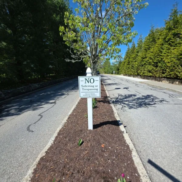 Sparrow-Ridge-Carmel-NY-HOA-Traffic-sign