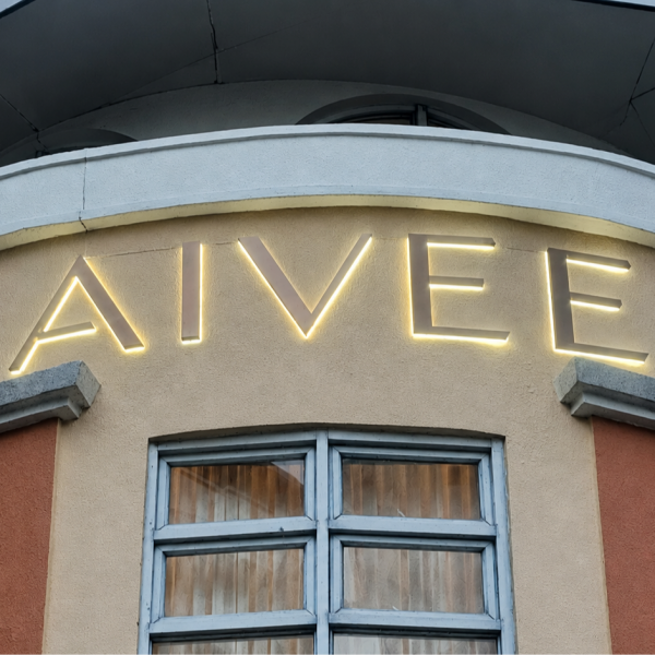 Aivee for Gallery
