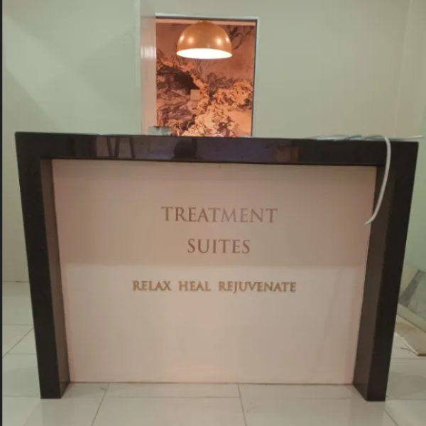 Rejuveness: Signage That Sets the Mood