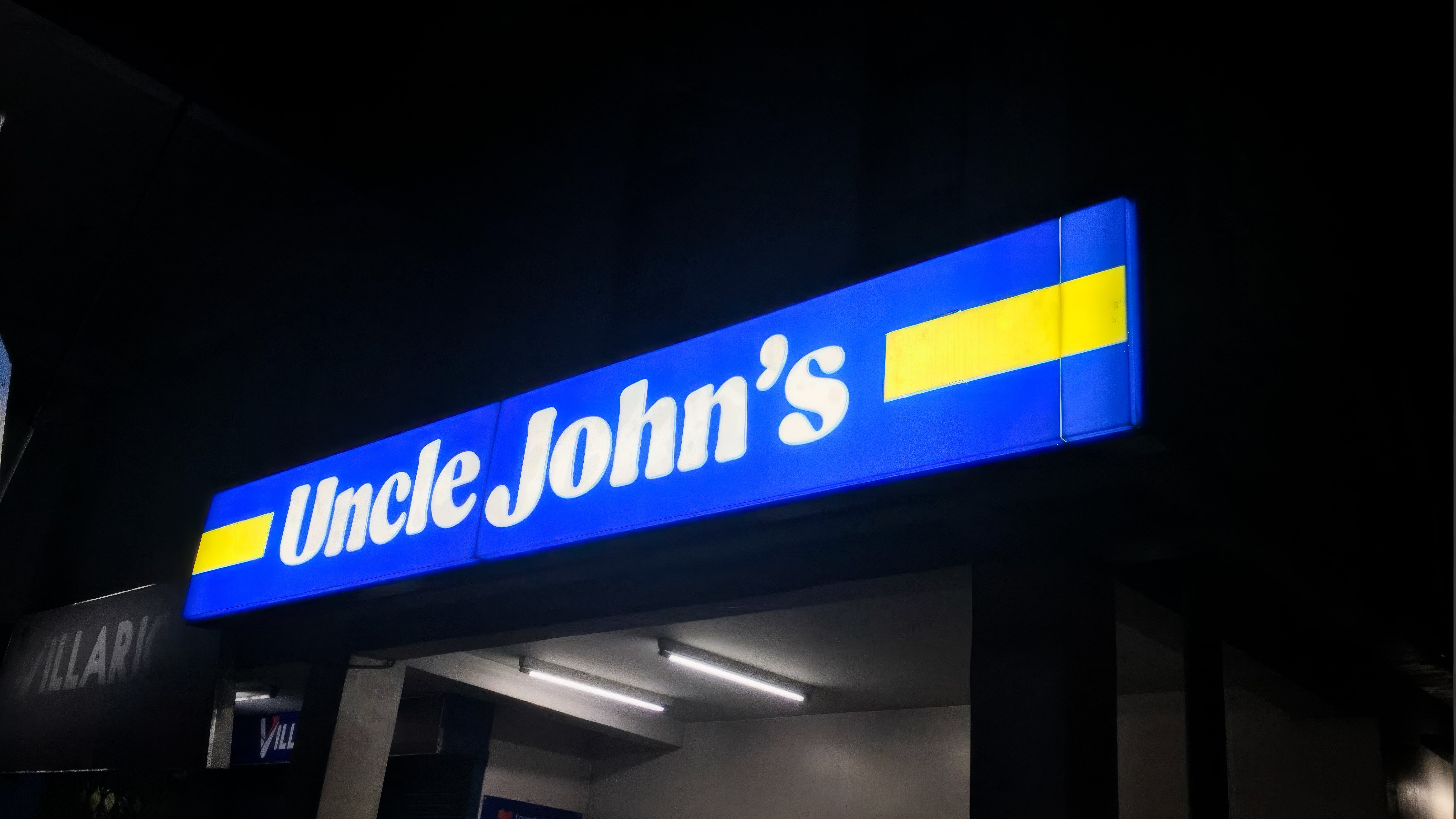 Outdoor Illuminated Signs