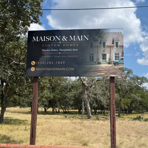 Maison & Main Custom Homes_Post and Panel