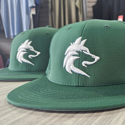 https://cdn.gorilladash.com/images/media/22376089/fully-promoted-usa-custom-embroidered-green-performance-hats-overland-parkjpg-square-6ac501d92a10c.png?auto=webp&crop=1%3A1%2Csmart&width=400