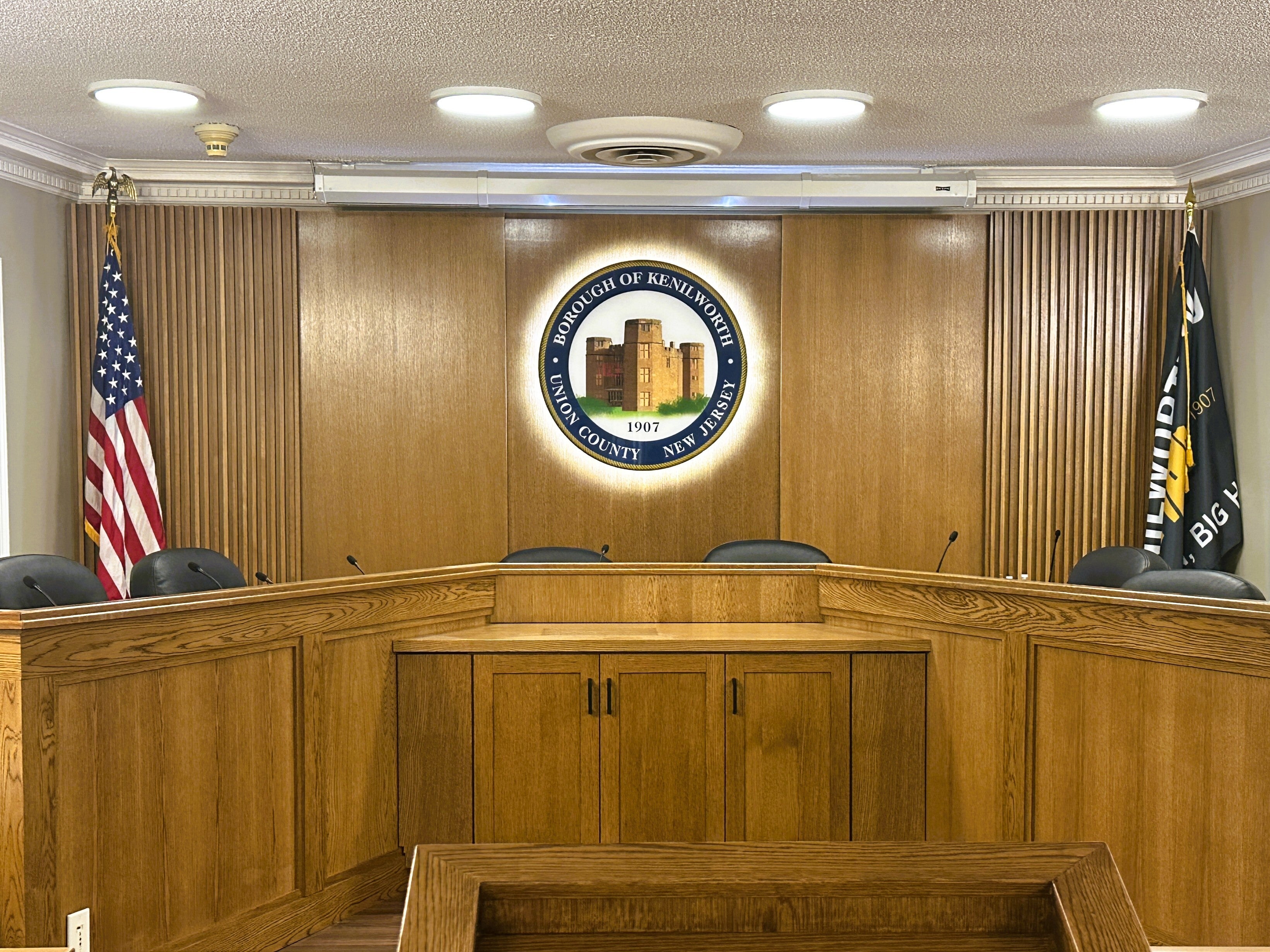 LED Signs Help Court Customers