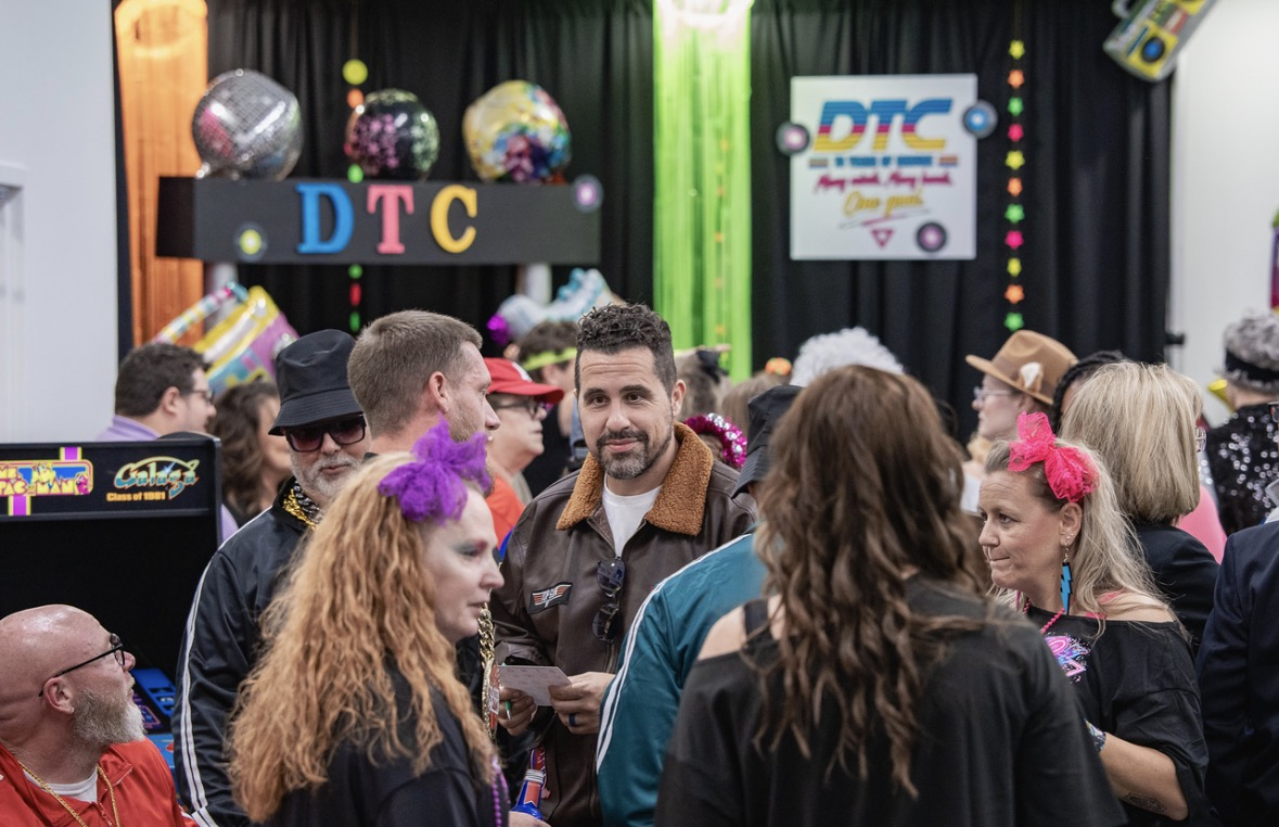 Signarama Rivercities Rocks the '80s While Celebrating 40 Years of Signarama!