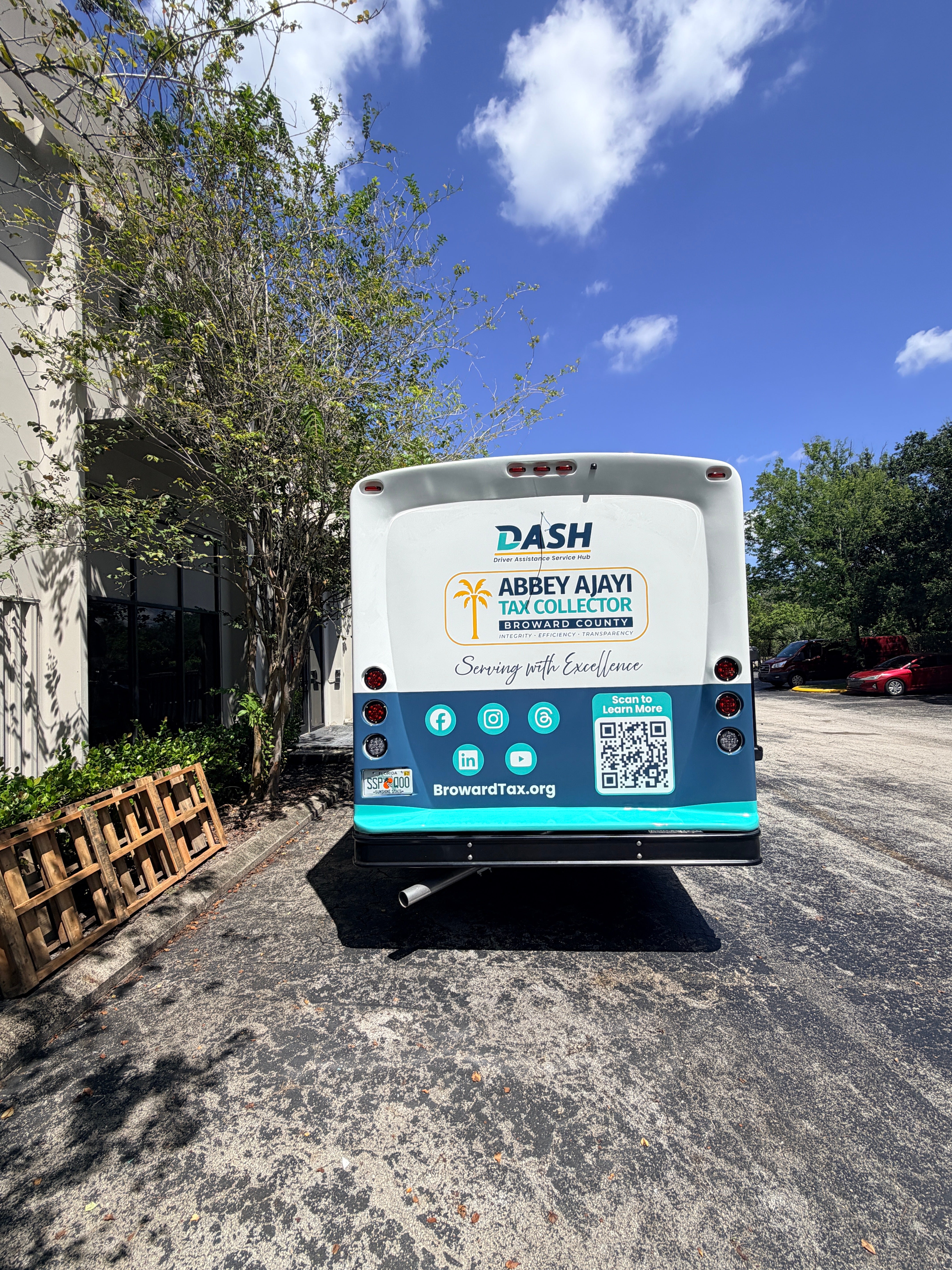 Custom Vehicle Wrap: From Design to Installation