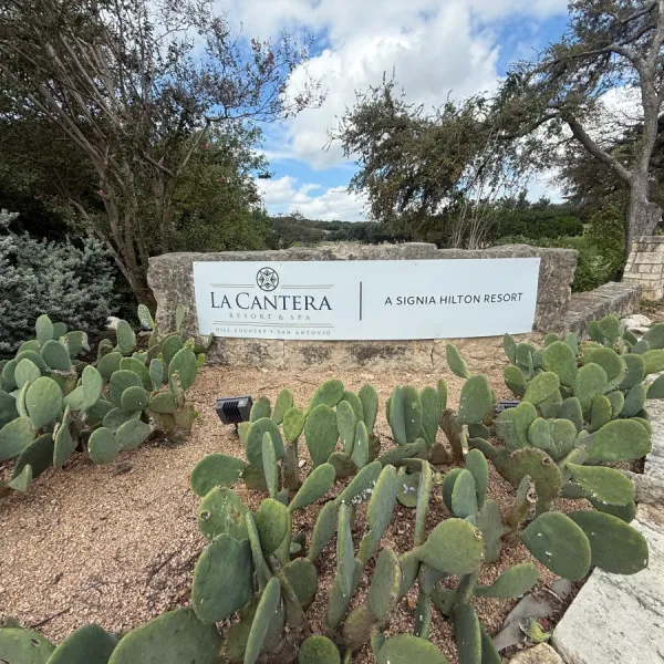 La Cantera_Exterior Sign_Monument