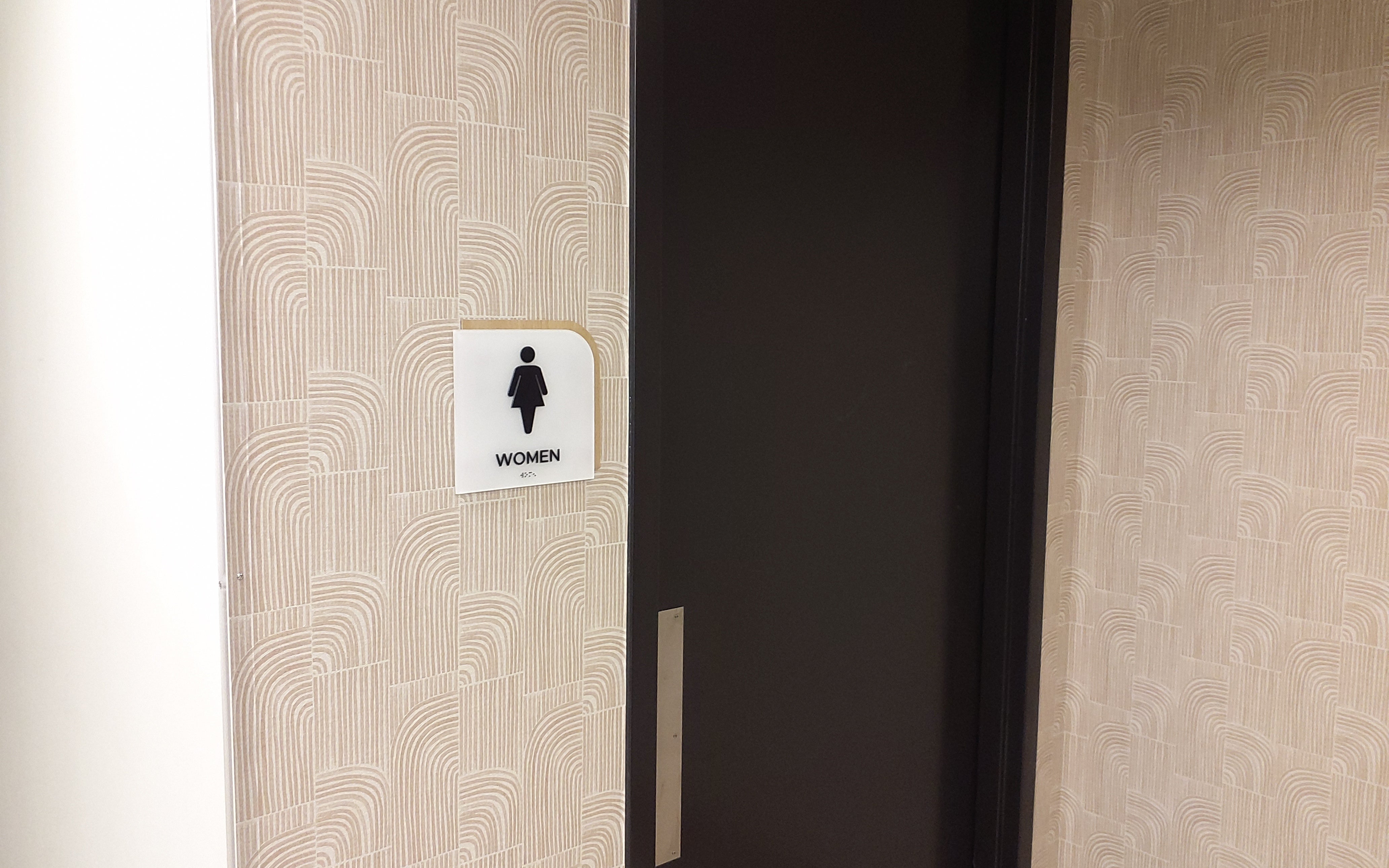 A Signage Checklist for Opening a New Medical Office