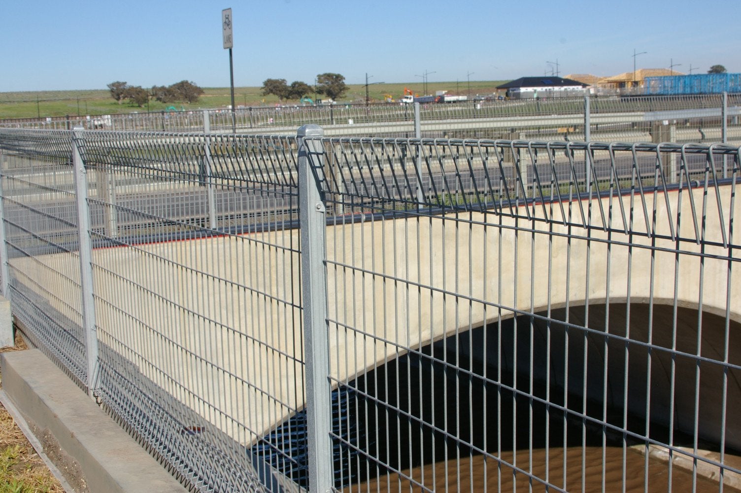 Roll Top Weldmesh Fence Panel