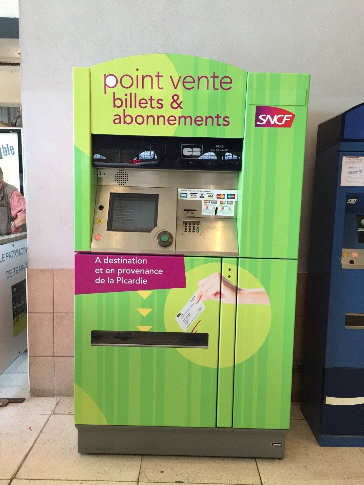 Gare du nord SNCF total covering Borne 14 Signarama issy-les-moulineaux