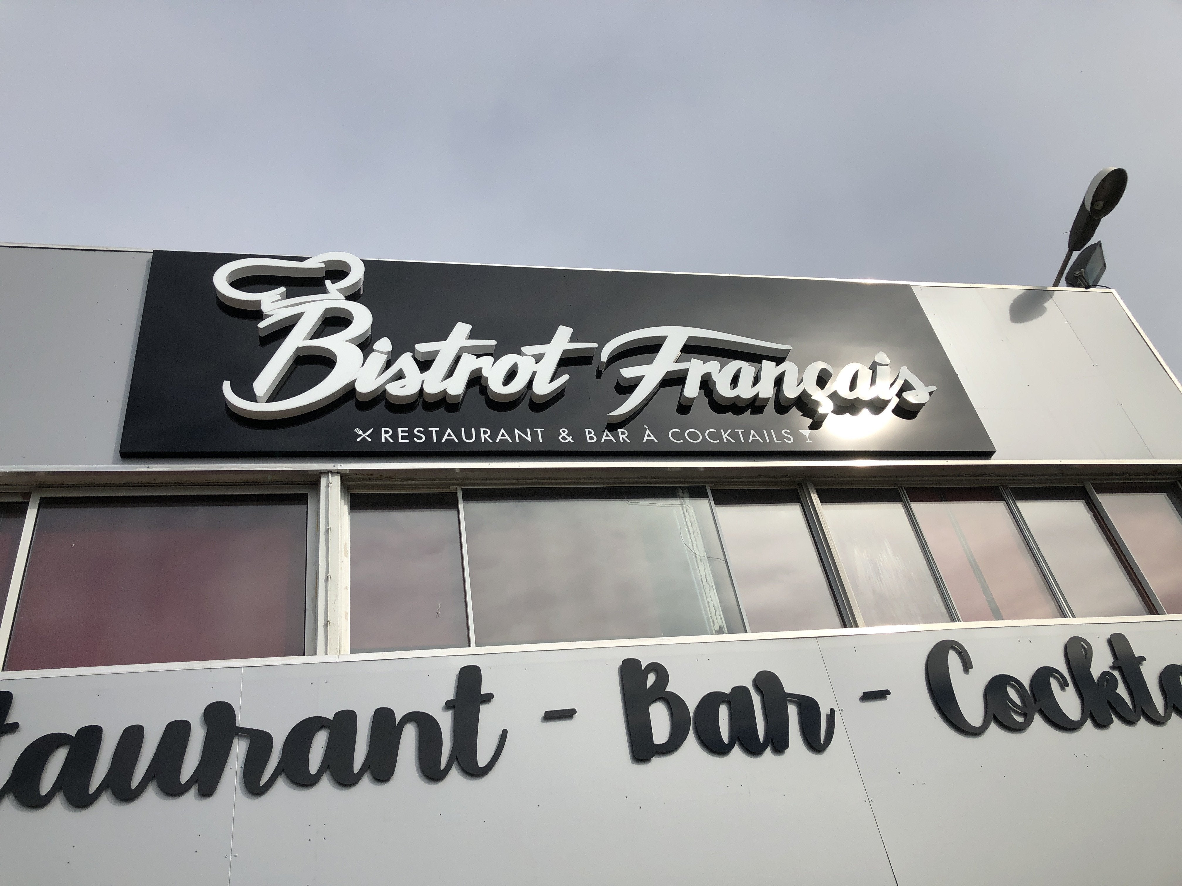 ENSEIGNE LUMINEUSE - LE BISTROT FRANCAIS