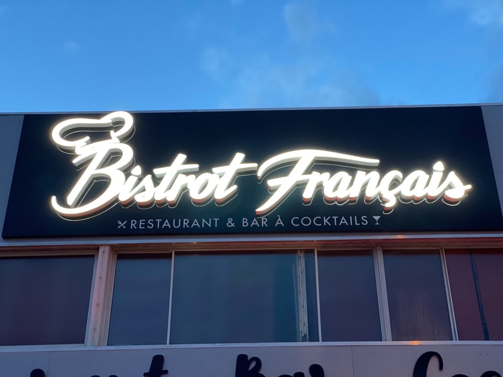 ENSEIGNE LUMINEUSE - LE BISTROT FRANCAIS