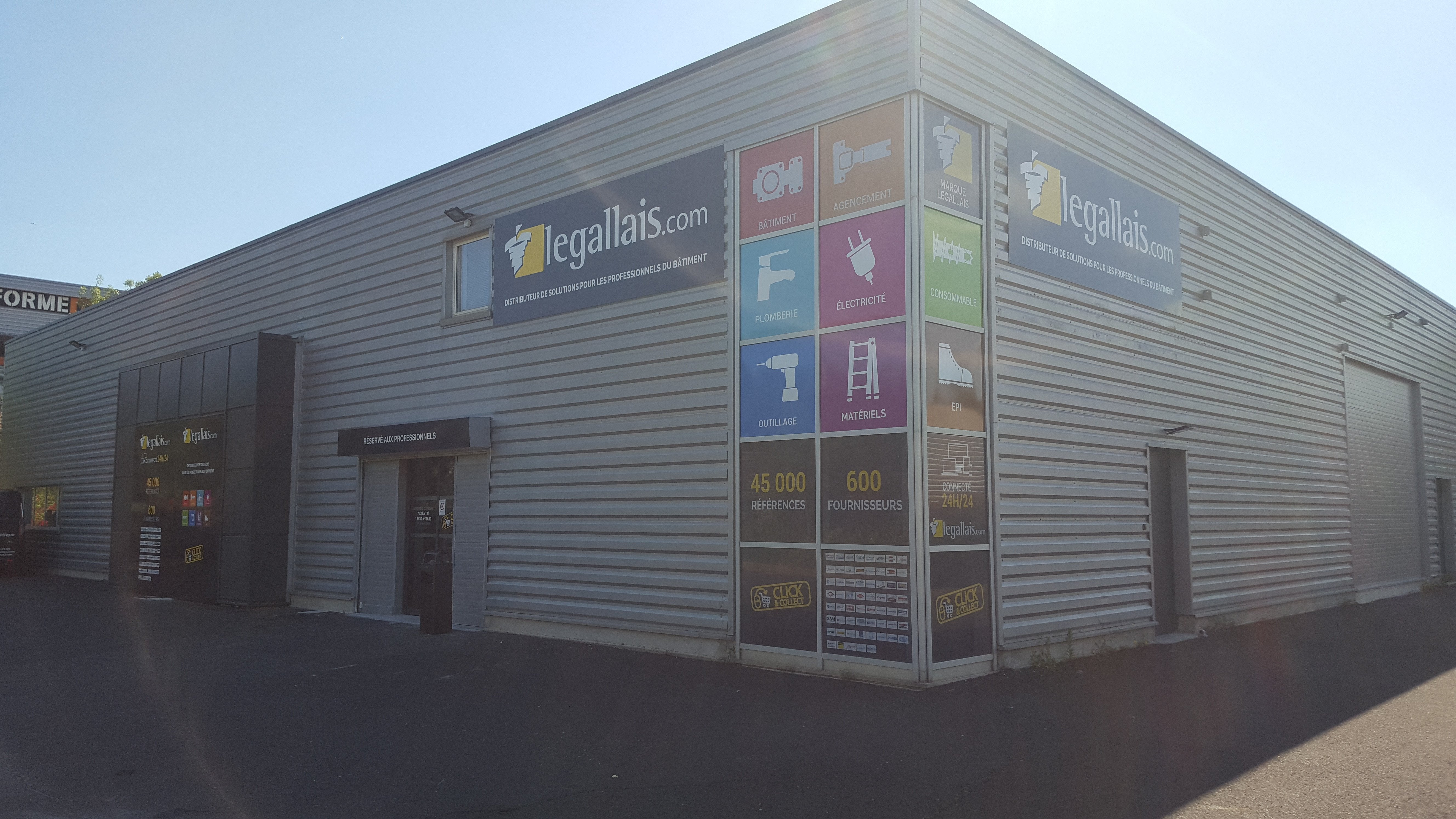 ENSEIGNES ET SIGNALETIQUES