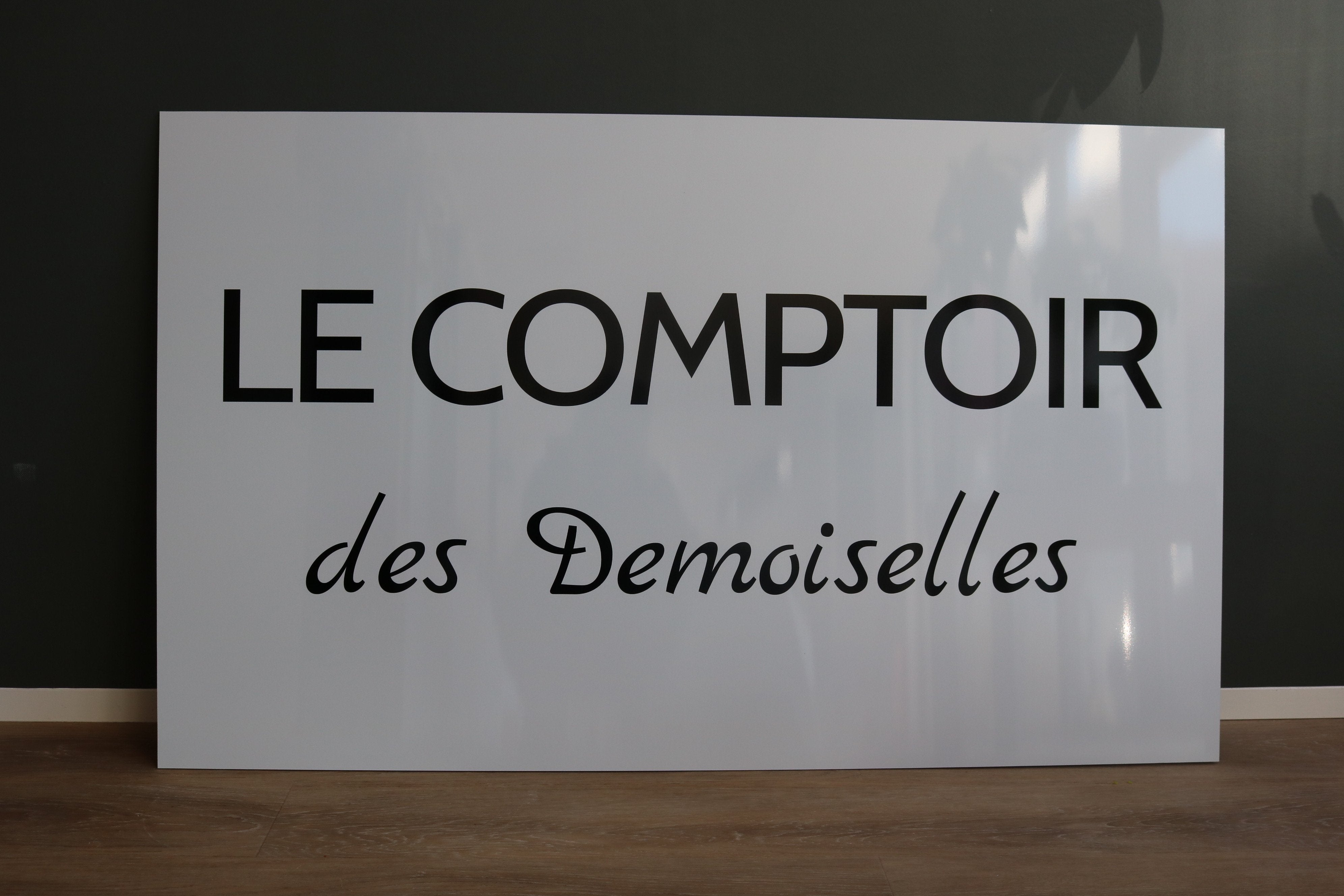 ENSEIGNES ET SIGNALETIQUES