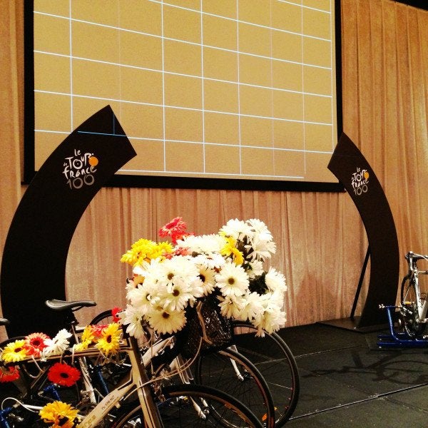 Tour de France Freestanding plinths