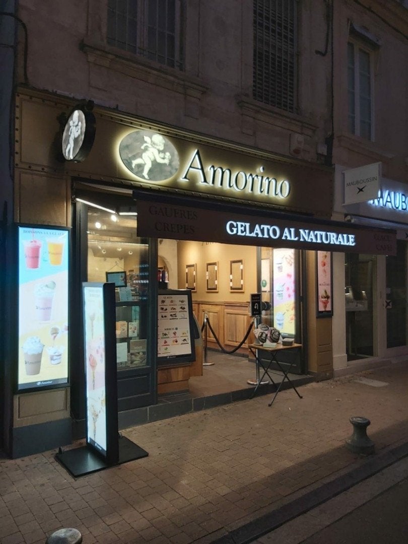 ENSEIGNE LUMINEUSE AMORINO