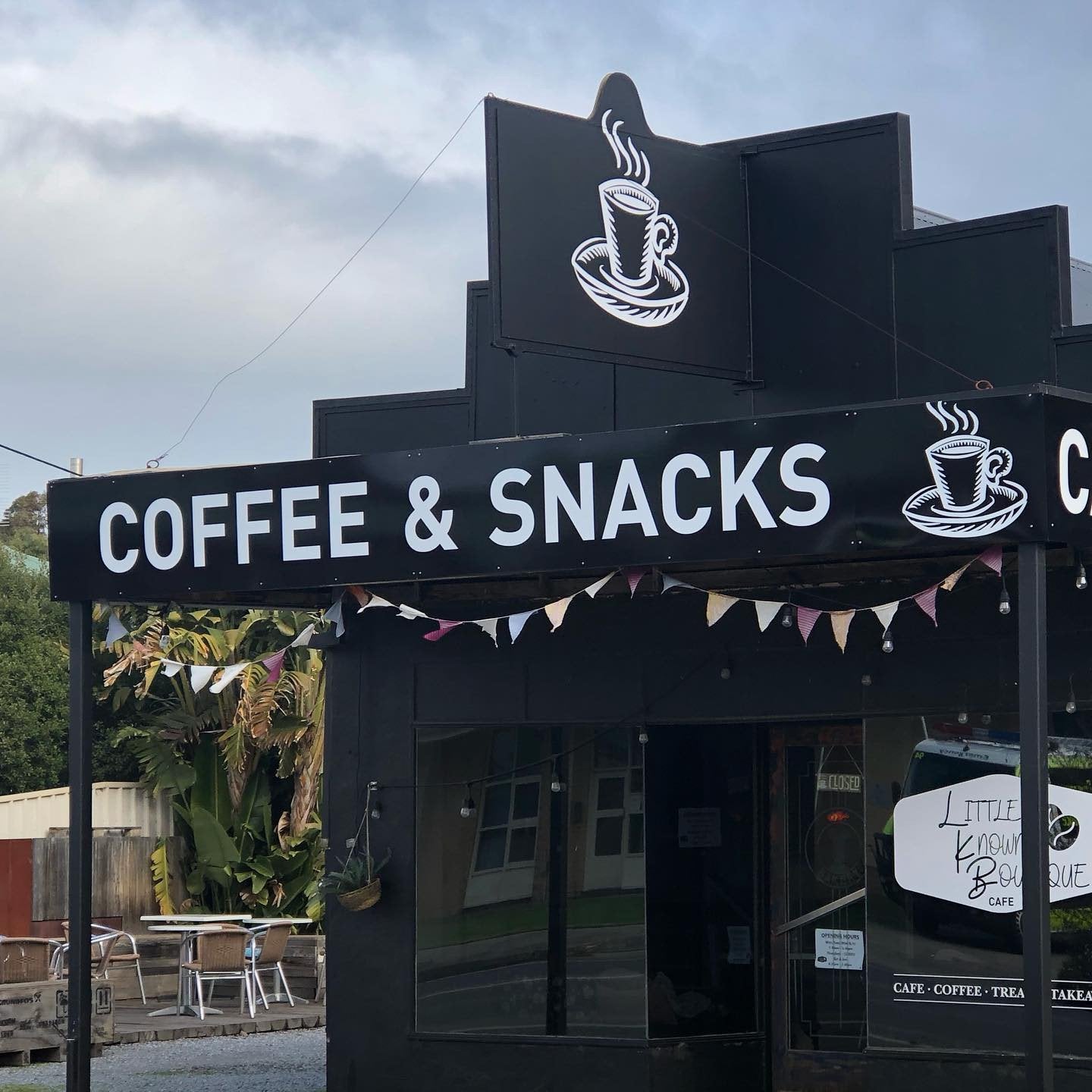 What should be on a Business sign - Signarama Melrose Park
