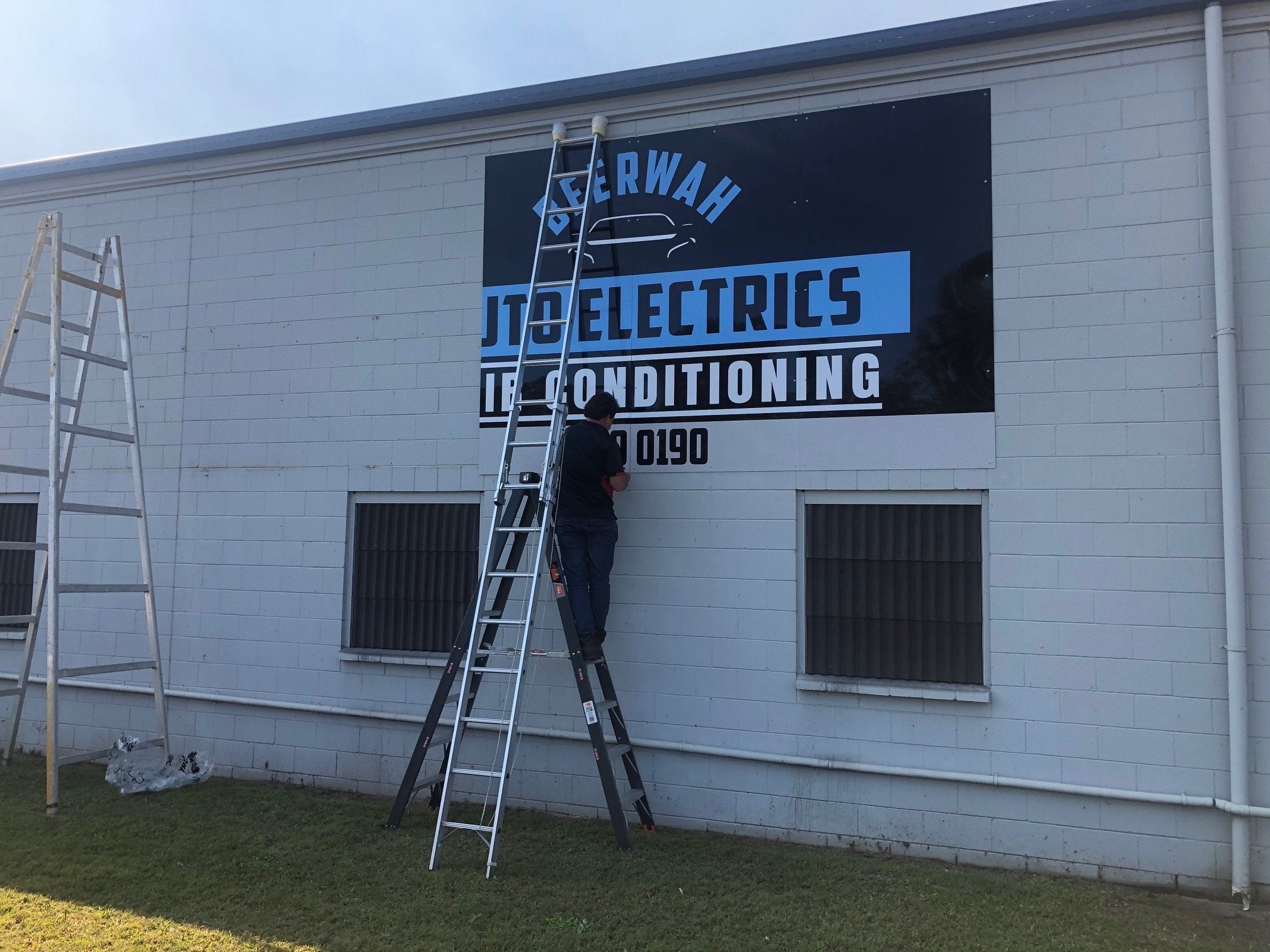 Beerwah Auto Electrics Shed Signage