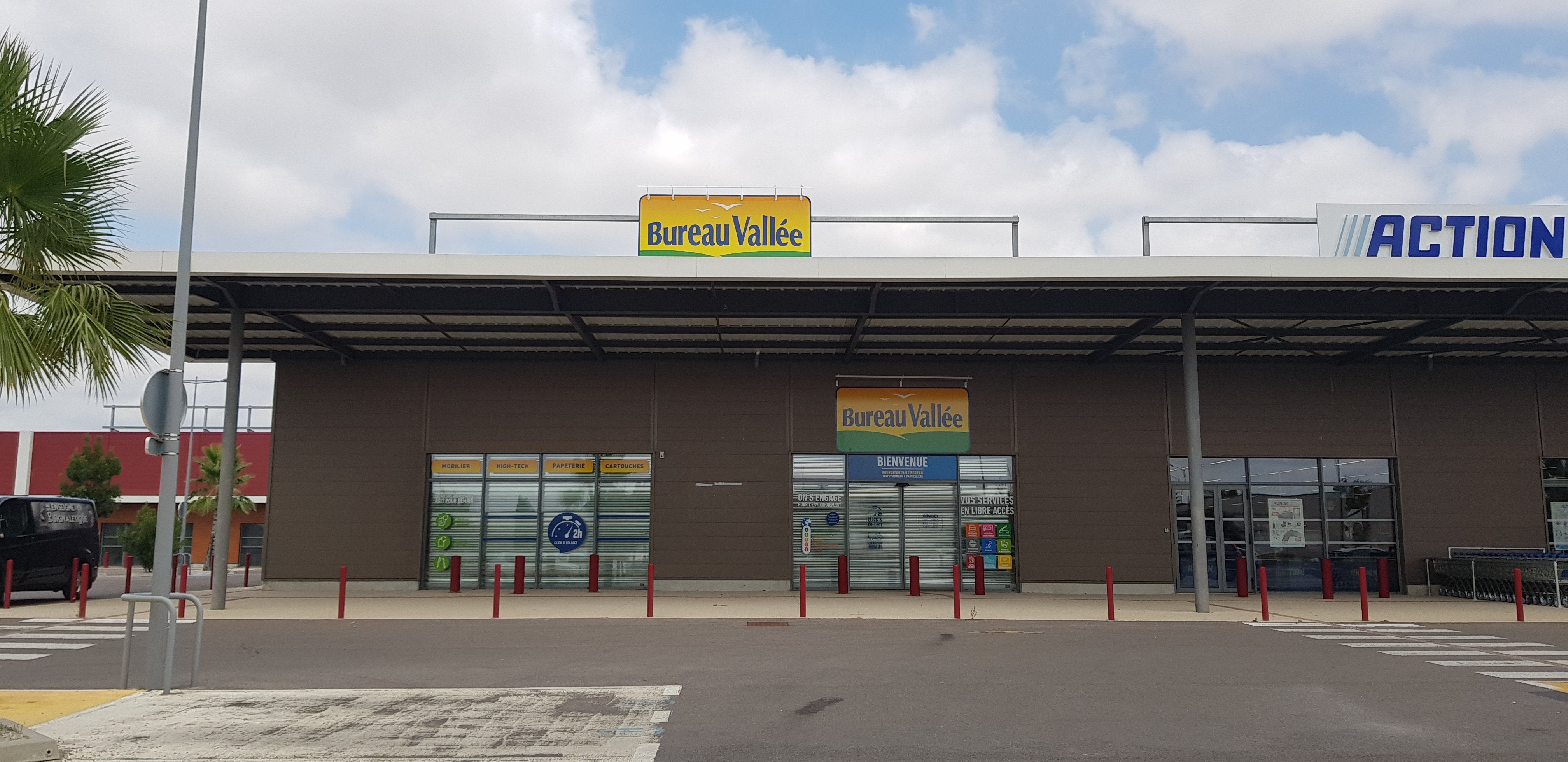 SIGNALETIQUE BUREAU VALLEE