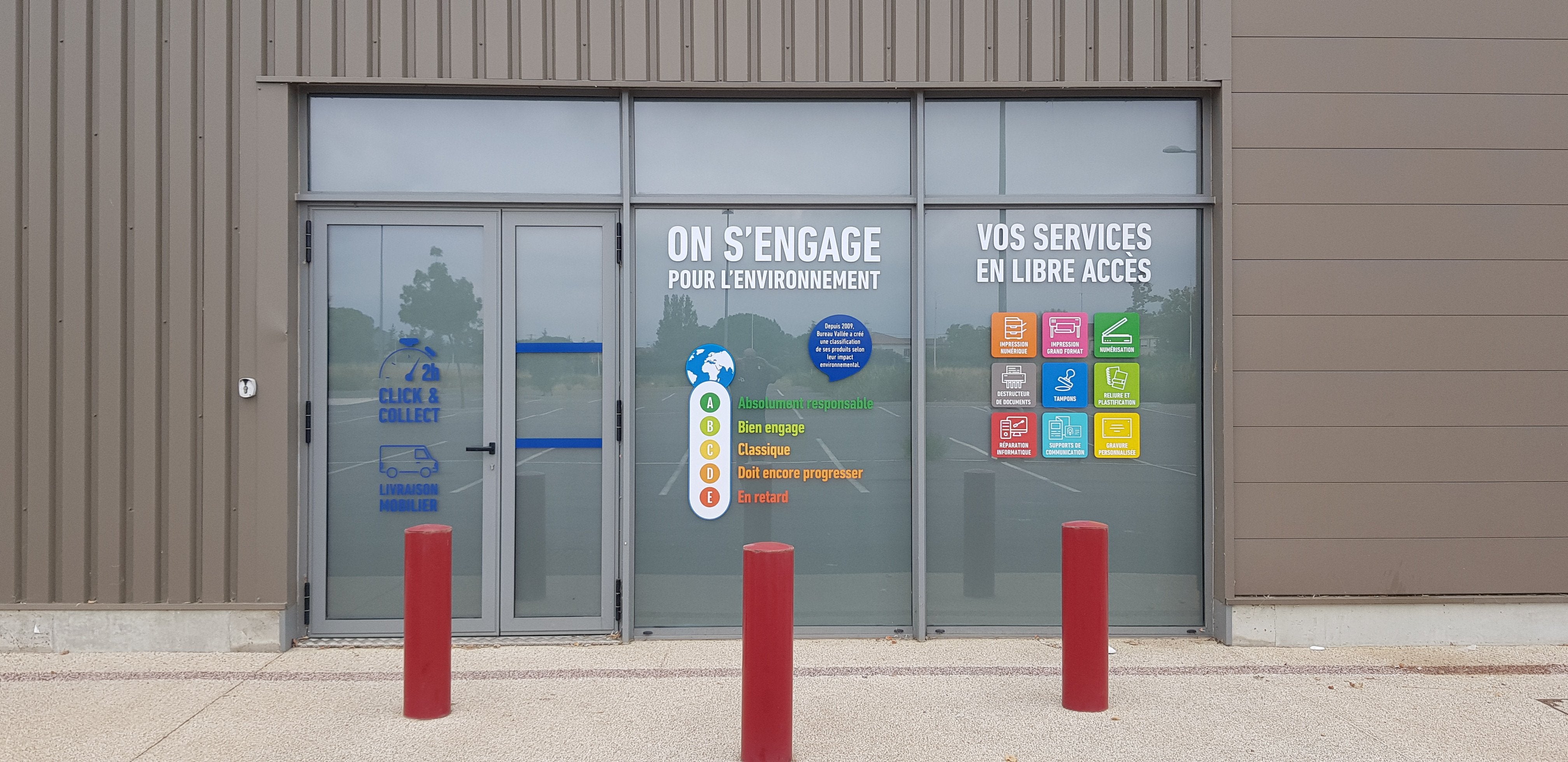 SIGNALETIQUE BUREAU VALLEE