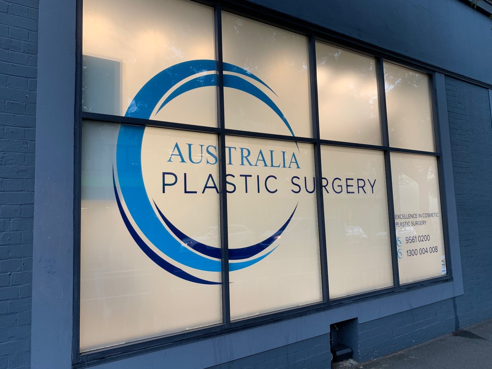 Australia Plastic Surgery Frost and Vinyl - Signarama Sydney CBD South