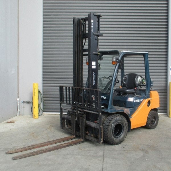 Toyota 32-8FG25 #1474