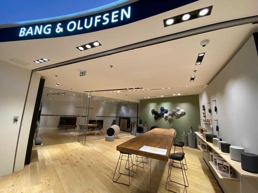 Enseigne lumineuse Bang & Olufsen - Signarama Issy-les-Moulineaux
