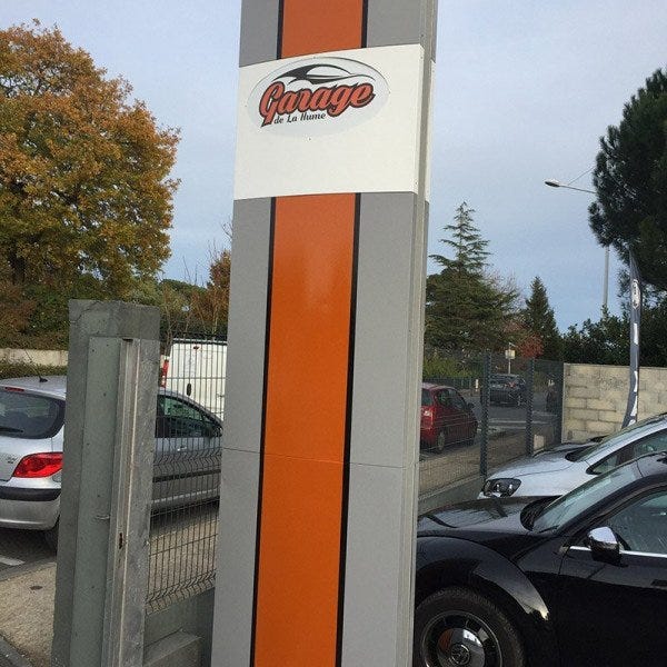 totem éclairé