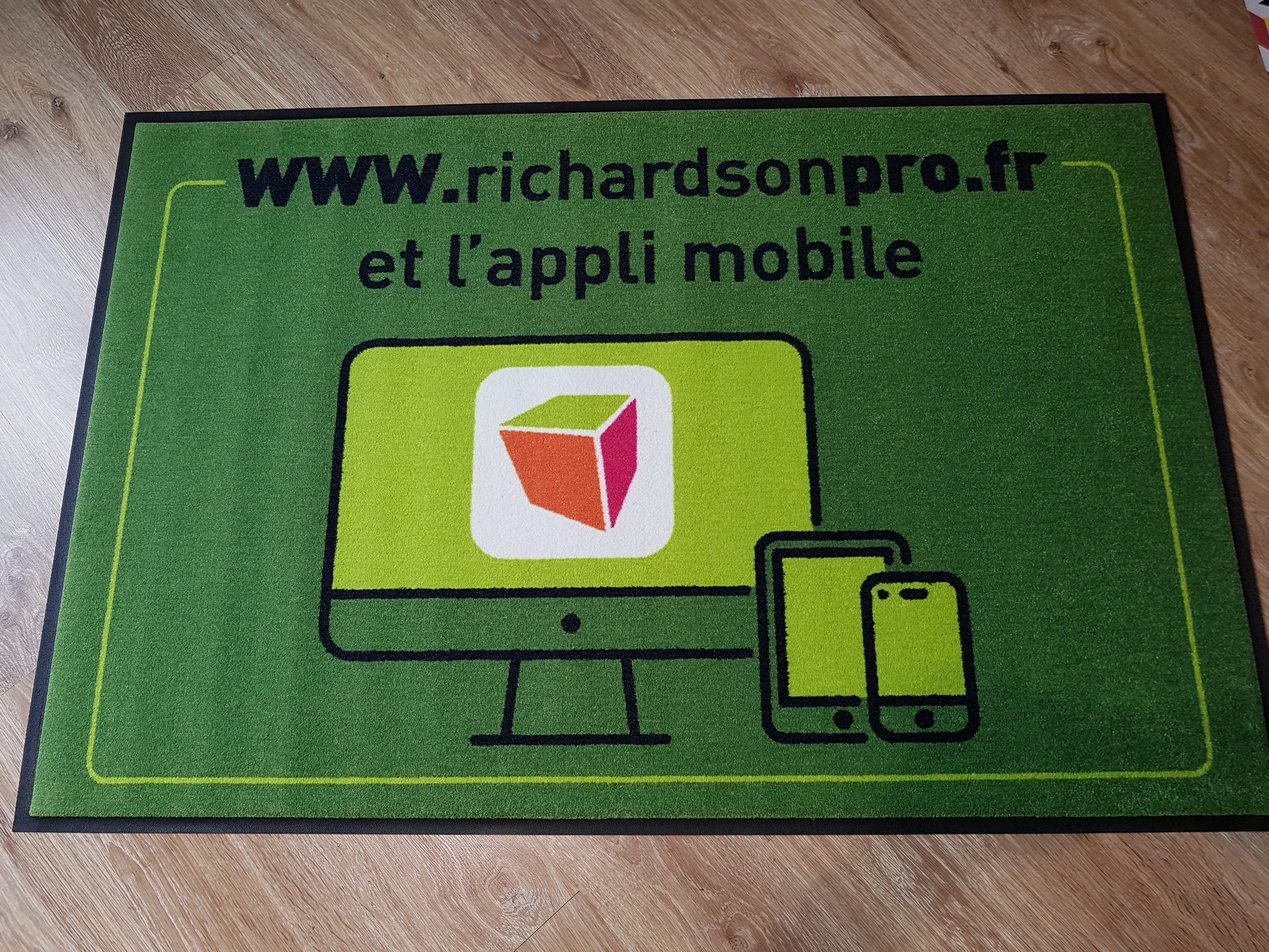 TAPIS PUBLICITARIE - PERSONNALISABLE