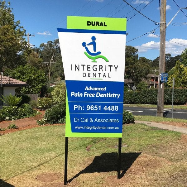 Integrity Dental Custom illuminated plinth, Acrylic lettering ACP - Signarama Sydney CBD South