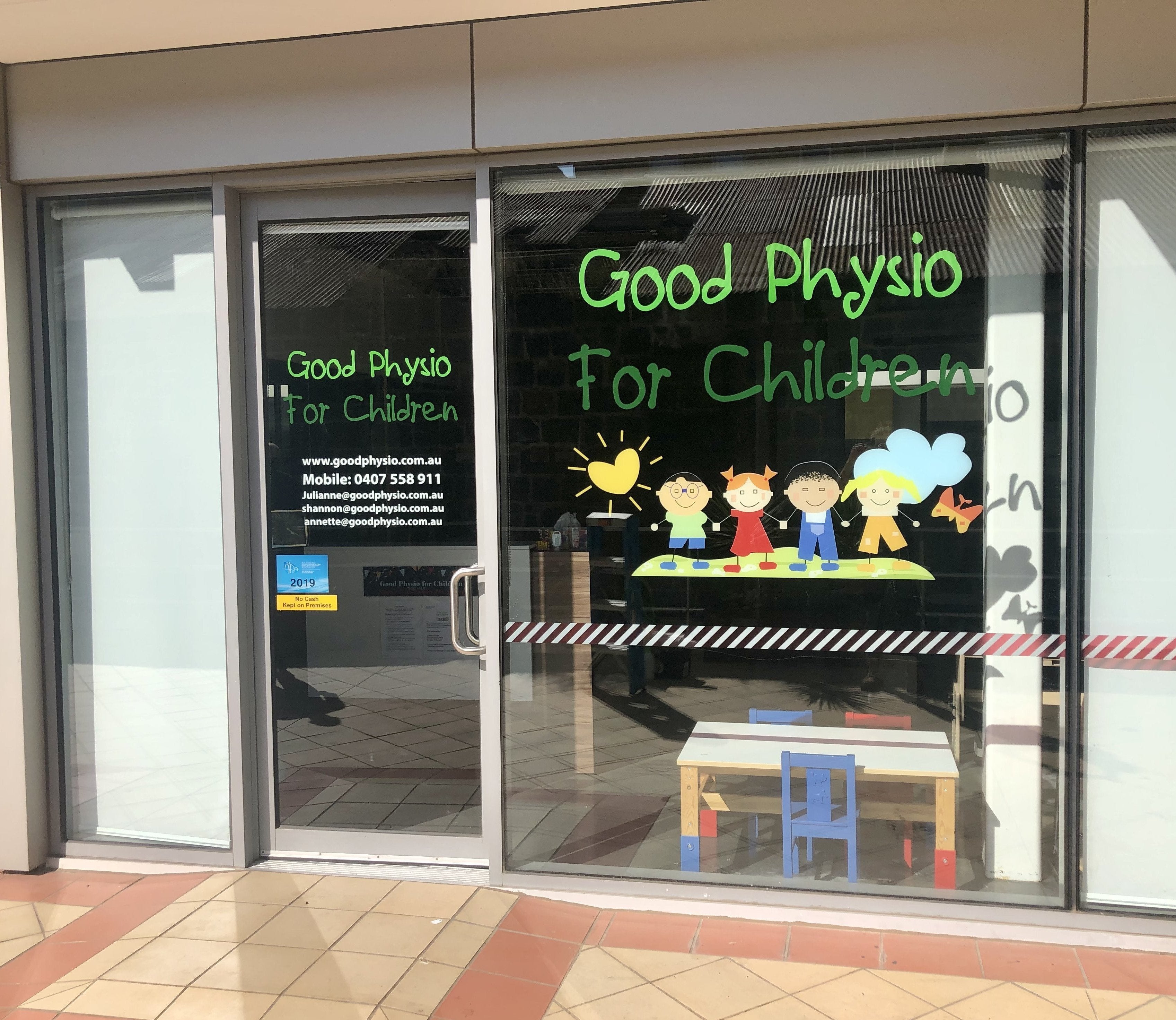 Window Lettering - Good Physio for Children - Coburg
