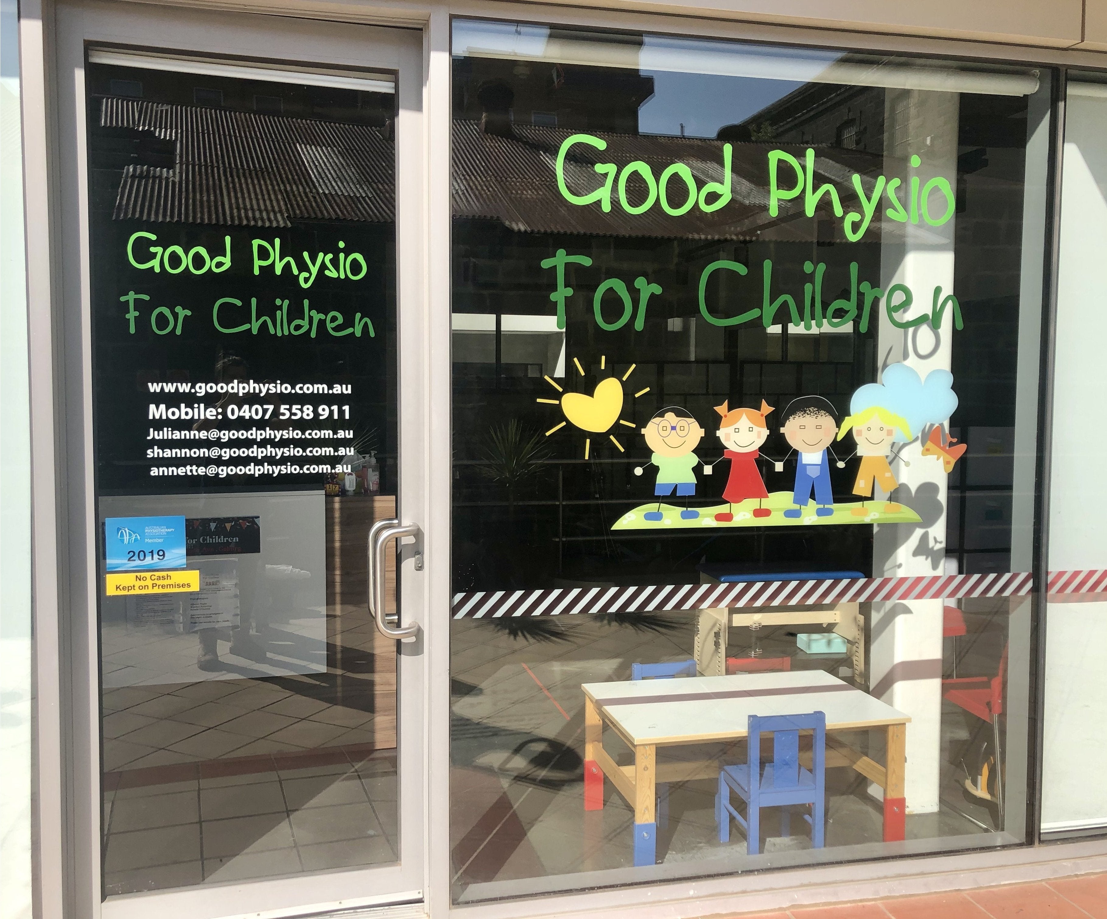 Window Lettering - Good Physio for Children - Coburg