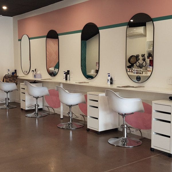 In Awe Salon