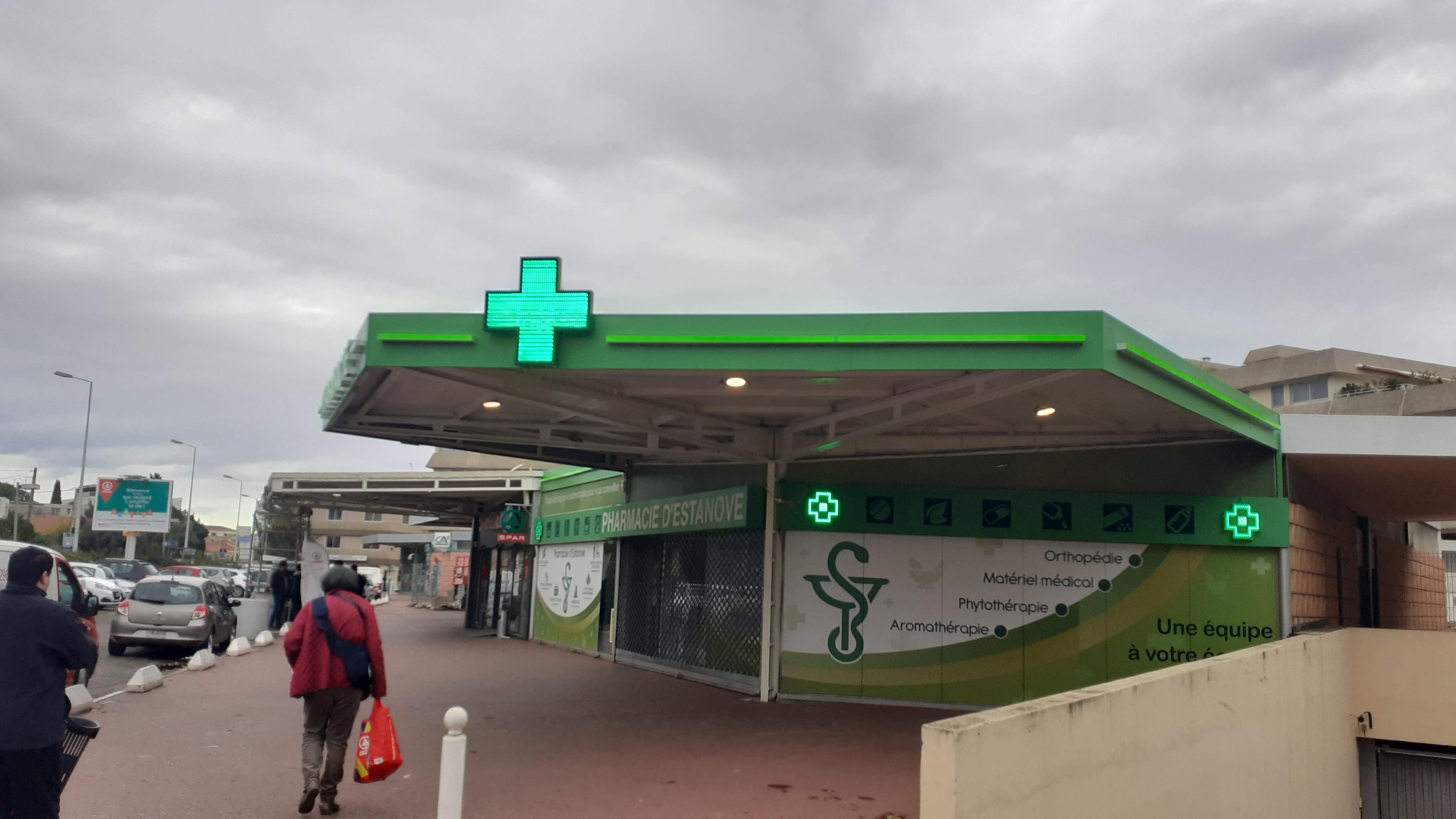 RELOOKING PHARMACIE D'ESTANOVE