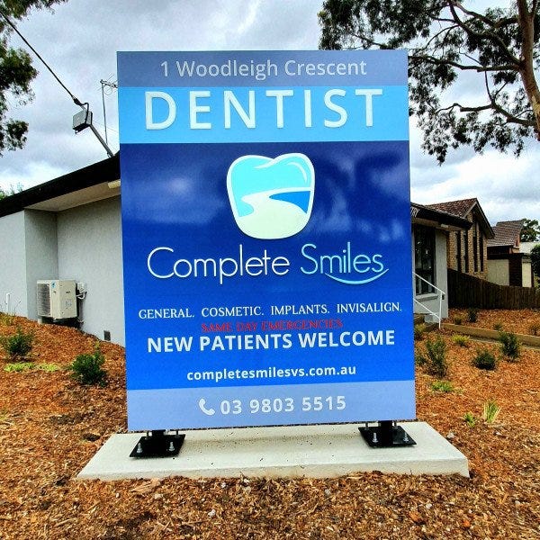 Complete Smiles Dental Signage