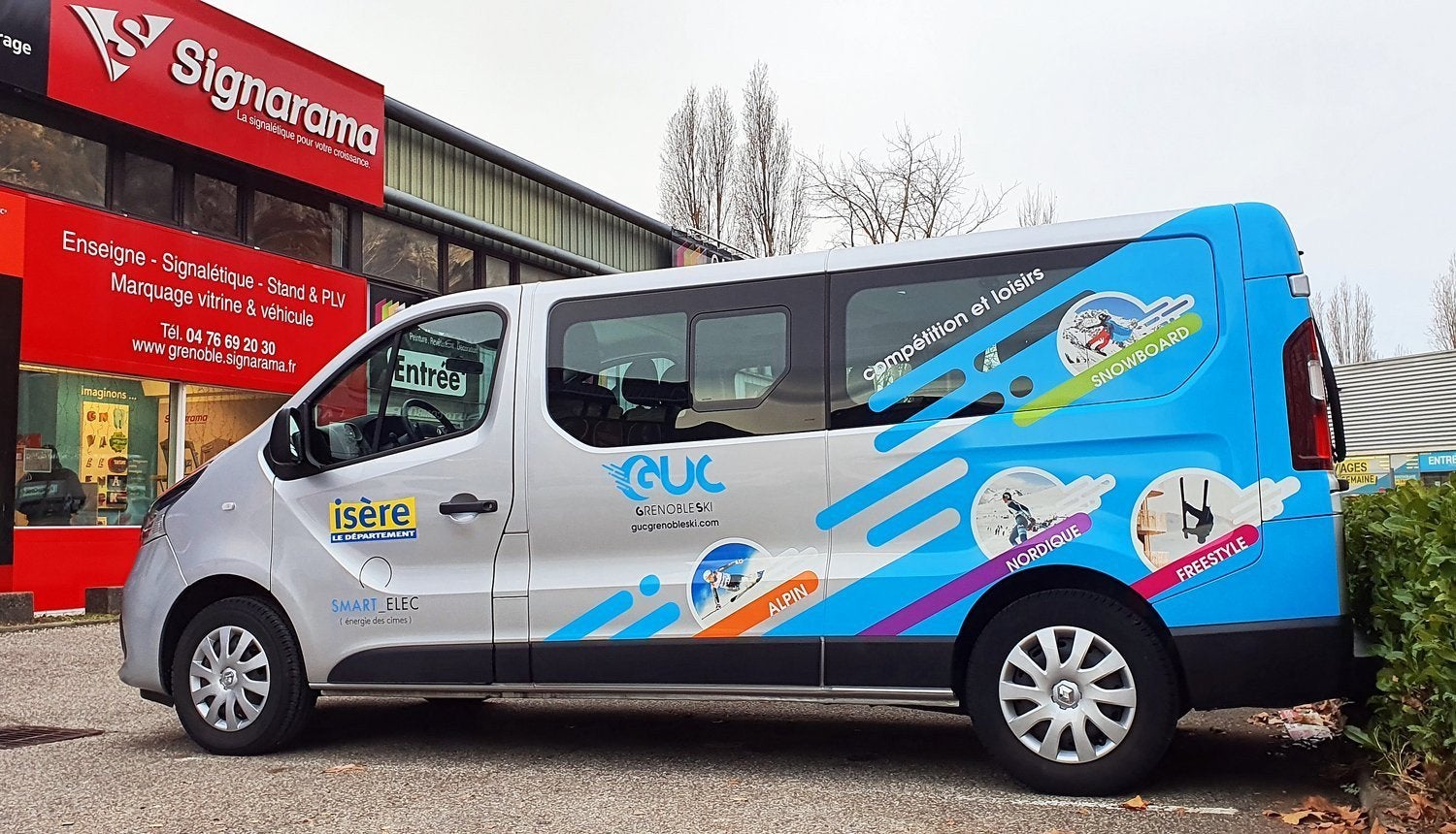 Marquage RENAULT TRAFIC semi-covering - Adhésif Coulé