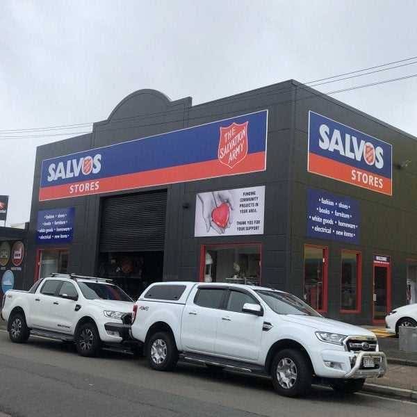 Sailtrack Banners - Salvos