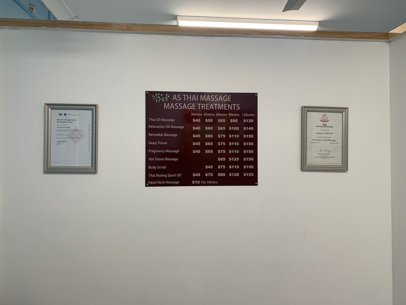 New shop fit out - Signarama Penrith