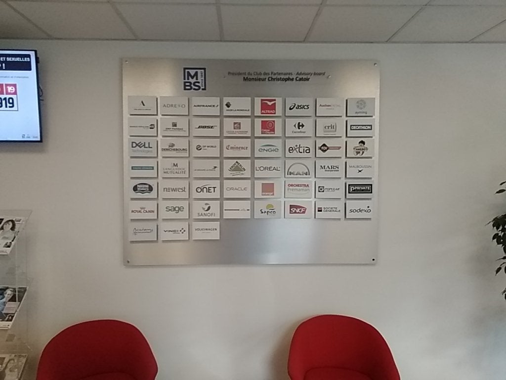 NOUVELLE SIGNALETIQUE - NOUVELLE ANNEE